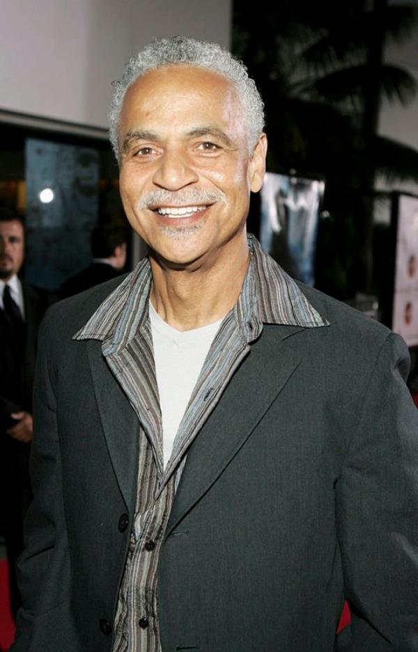 Ron Glass 