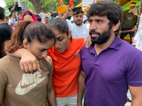 India wrestlers