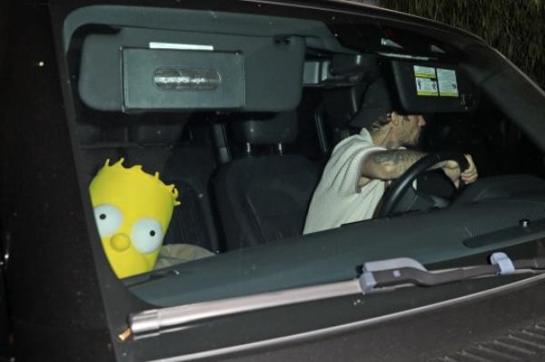 West Hollywood, CA - *EXCLUSIVE* - Justin Bieber, 29, is spotted leaving the Bird Streets Club with a Bart Simpson stuffed toy in the passenger seat after havin<em></em>g a night out in West Hollywood. Pictured: Justin Bieber BACKGRID USA 15 OCTOBER 2023 BYLINE MUST READ: The Hollywood Curtain / BACKGRID USA: +1 310 798 9111 / usasales@backgrid.com UK: +44 208 344 2007 / uksales@backgrid.com *UK Clients - Pictures Co<em></em>ntaining Children Please Pixelate Face Prior To Publication*