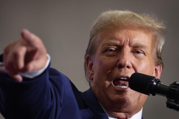 Former President Do<em></em>nald Trump speaks to guests at a rally on April 02, 2024 in Green Bay, Wisconsin.