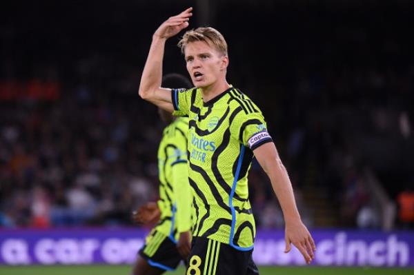 Martin Odegaard scored Arsenal’s winning goal from the penalty spot against Crystal Palace on Mo<em></em>nday night (Picture: Getty)