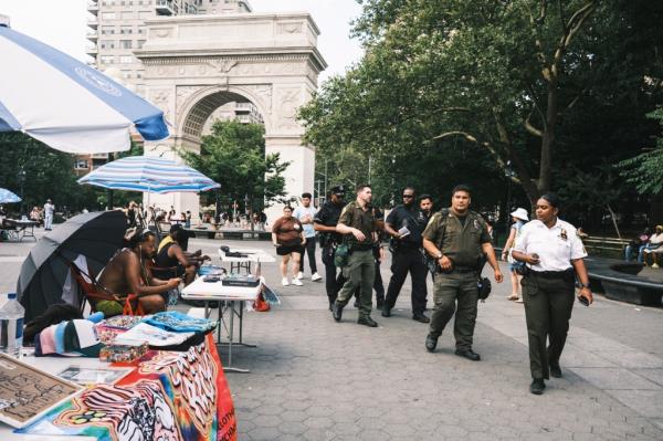 Park Enforcement Patrol eyeing stalls in Washington Square Park