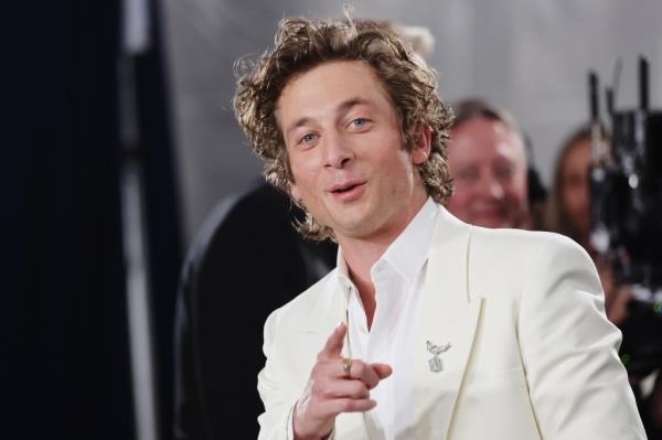 Jeremy Allen White attends the 30th Annual Screen Actors Guild Awards at Shrine Auditorium and Expo Hall on February 24, 2024.