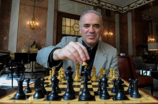 The Russian essayist and activist Garry Kasparov at the Excelsior Hotel in Rome. Rome, May 20, 2016 (Photo by Marilla Sicilia/Archivio Marilla Sicilia/Mo<em></em>ndadori Portfolio via Getty Images)