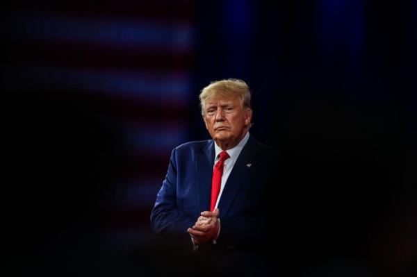 Former US President Do<em></em>nald Trump speaks at the Co<em></em>nservative Political Action Co<em></em>nference 2022 (CPAC) in Orlando, Florida, on February 26, 2022. 