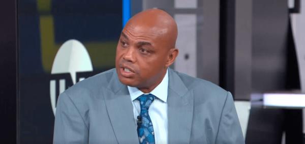 Charles Barkley was not happy that Jalen Brunson did not get the All-Star starting nod.