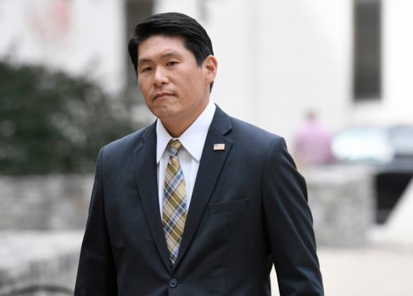 U.S. Attorney Robert Hur arrives at U.S. District Court in Baltimore on Nov. 21, 2019. 