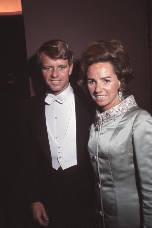 RFK in a tuxedo, Ethel in a very elegant dresss as they arrive at the opera. 