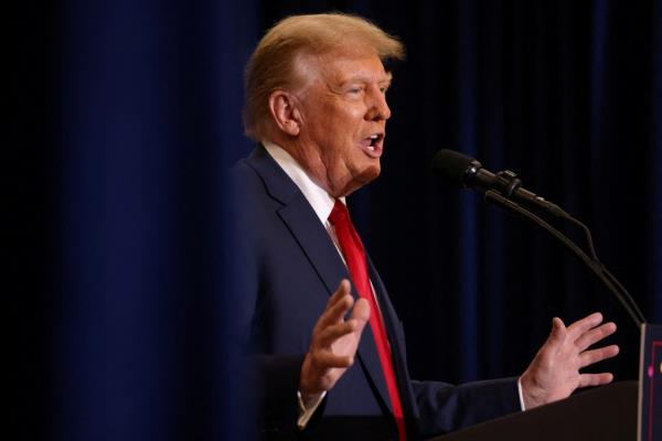 Do<em></em>nald Trump attends a campaign event in Waterloo, Iowa.