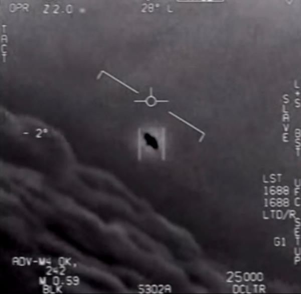 This file video grab from April 28, 2020 courtesy of the US Department of Defense shows part of an unclassified video taken by Navy pilots that has circulated for years showing interactions with “unidentified aerial phenomena.”</p>

<p>　　