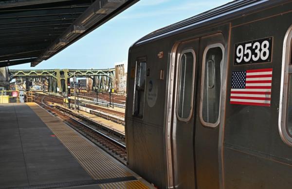 NYC subway surfing 