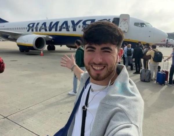 Callum Ryan during his trip from Lo<em></em>ndon to Spain. Photo released October 12 2023. See SWNS story SWSMholiday. A savvy Brit went on a three-day holiday abroad for less than ?100. Callum Ryan, 22, got a Ryanair flight from Lo<em></em>ndon Stanstead Airport to Seve Ballesteros-Santander Airport in Spain for ?54 return. A bus from the airport to the city centre set him back ?1.87 and a hotel for his three-day trip cost ?30.And to round off his spending, he paid ?13.50 for parking while on the trip away with his mate.