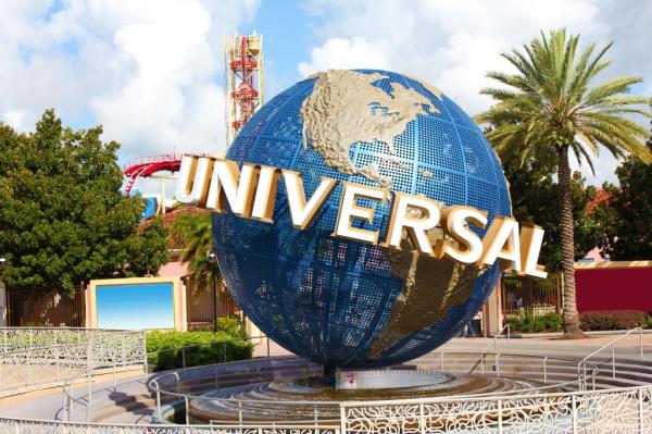 Universal Orlando Resort will govern a special tax district that will raise funds to build a rail l<em></em>ink co<em></em>nnecting one of its theme parks to Orlando Internatio<em></em>nal Airport.