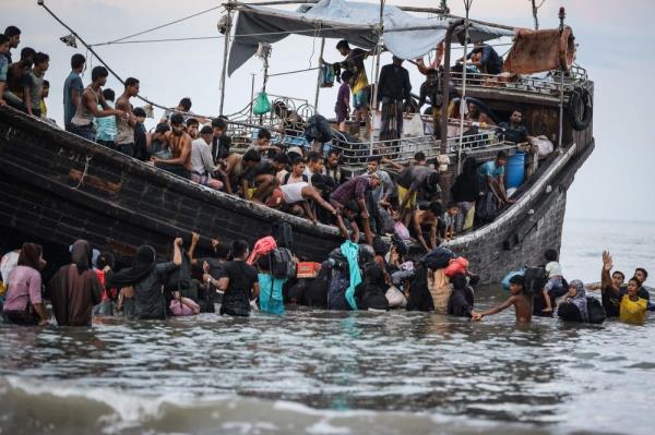 Indo<em></em>nesia sends some 250 Rohingya refugees back to sea