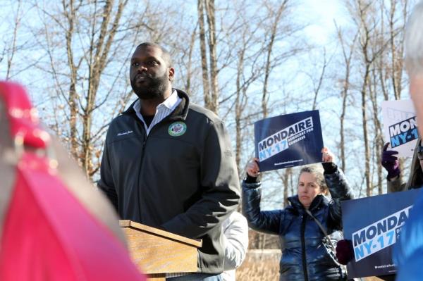 Former Rep. Mo<em></em>ndaire Jo<em></em>nes holds a press co<em></em>nference outside the Pearl River office of Rep. Mike Lawler to denounce House Republicans' impeachment inquiry into President Joe Biden, Dec. 20, 2023.