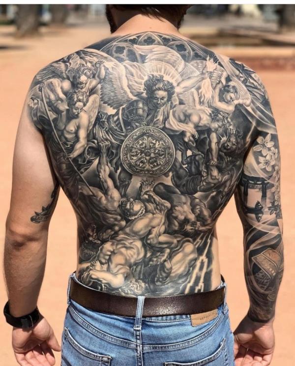 The sample tattoo given to the artist that Sarhsian wanted replicated on his own back.