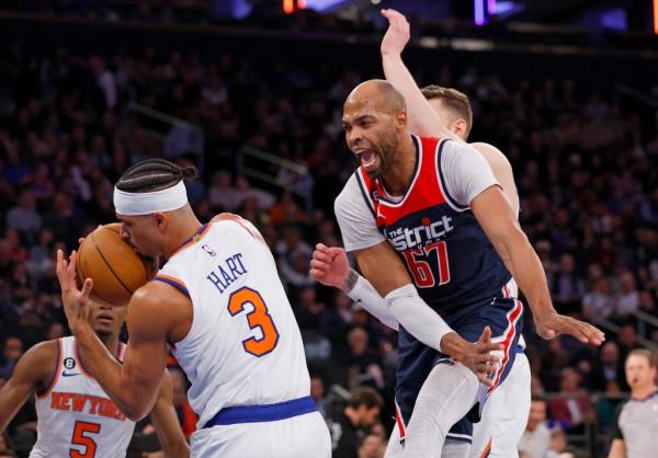 Knicks guard Trevor Keels (3) and Washington Wizards forward Taj Gibson (67) rush for a rebound 