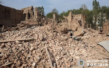 The air strike reduced buildings in Kupyansk to rubble 