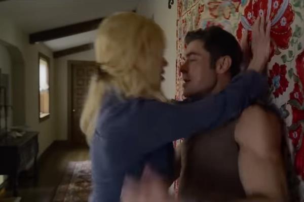 Nicole Kidman kisisng Zac Efron. 