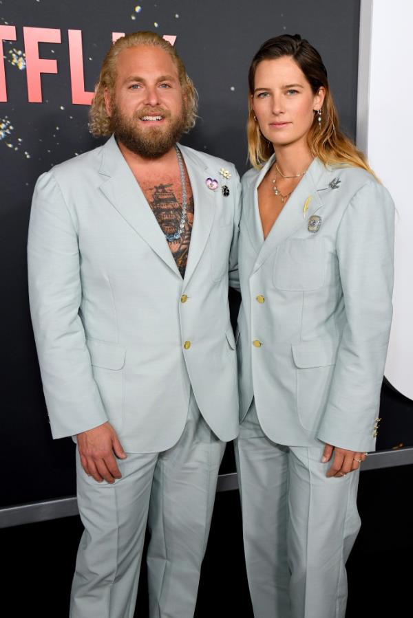 Jo<em></em>nah Hill and Sarah Brady in matching suits