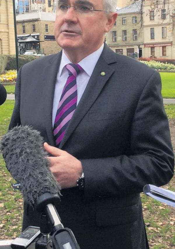 Independent MP Andrew Wilkie has been returned for a third term as the member for the seat of Denison, Hobart, Sunday, July 3, 2016. (AAP Image/Andrew Drummond) NO ARCHIVING