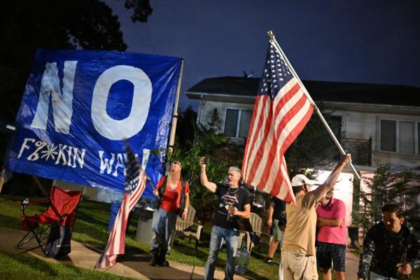 Anti-Migrant rally in Staten Island.