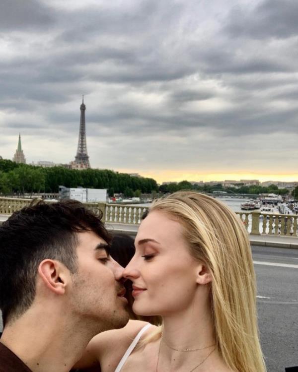 Sophie Turner and Joe Jo<em></em>nas 