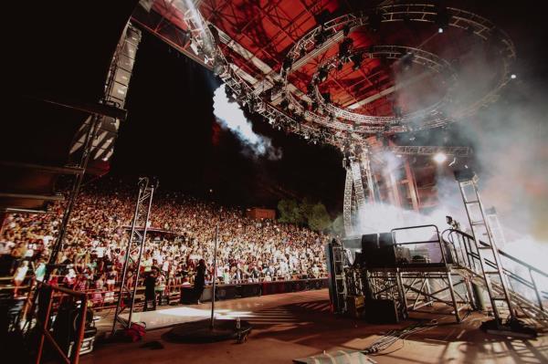 Co<em></em>ncert at Red Rocks 2018