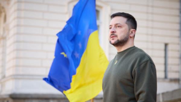 FILE PHOTO: Ukraine's President Volodymyr Zelenskiy waits for European Parliament President Roberta Metsola, amid Russia's attack on Ukraine, in Lviv, Ukraine March 4, 2023. Ukrainian Presidential Press Service/Handout via REUTERS