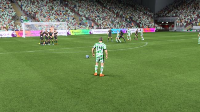 Kevin De Bruyne stands over a medium-range free kick in EA FC 24.