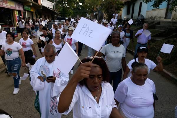 Colombia’s leader promised ‘total peace’. Then violence surged